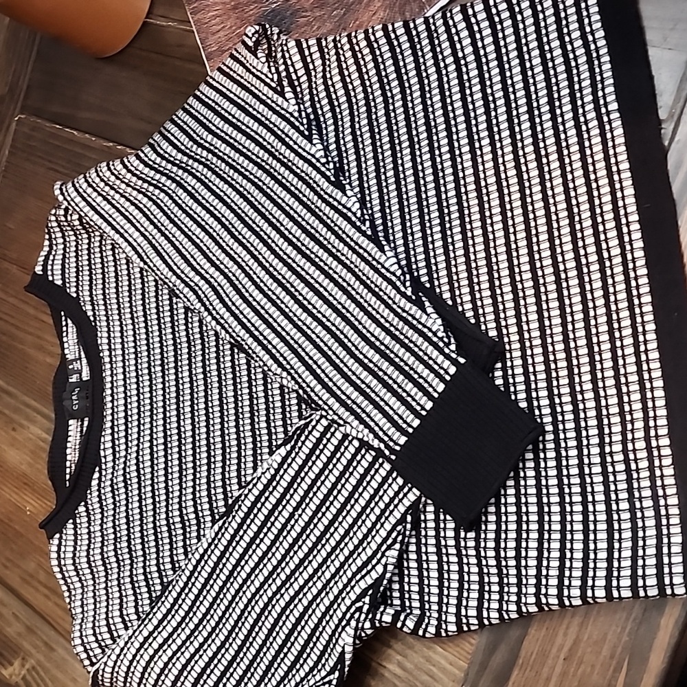 Cyrus Sweater - Picture 3 of 4